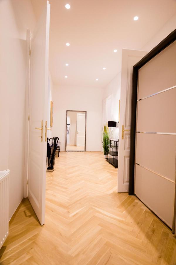 Studio Apartments Opera - Mai'S Apartments Vídeň Exteriér fotografie